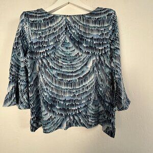 Chico's Womens Geometric Print Bell Sleeve Top Size 2, Large Blue 100% Cotton